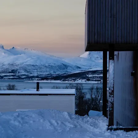 Apartment Close To Nature And The City Tromso Exterior photo